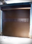 Rolovací vrata S BOXEM HNĚDÁ - otvor 4400 x 2000 mm (šxv)