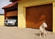 Sekční garážová vrata, 2400mm x 2240mm, vzor lamela, barva zlatý dub, povrch hladká