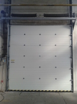Sekční průmyslová vrata, š. 4000mm x v. 4000mm, vzor lamela, barva bílá, povrch stucco 